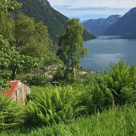 Town Center - Geiranger-fjord